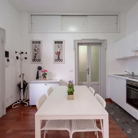Apartmán Stylish At Isola-garibaldi District - B